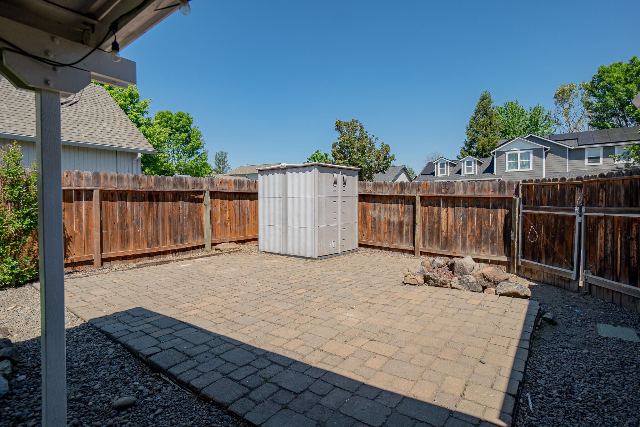 498 Merlee Circle Eagle Point, OR 97524 - Photo 19 of 26 92