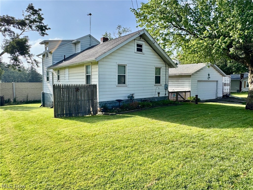 2171 Stahl Road Akron, OH 44319 - Photo 1 of 12