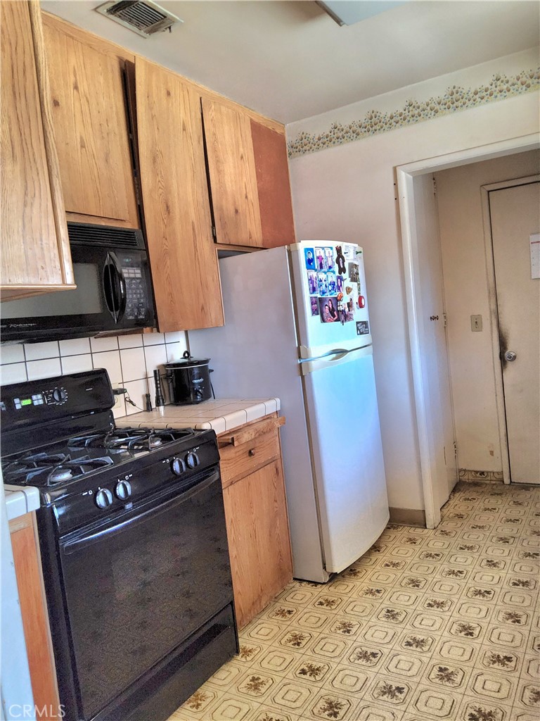 7334 Garden Riverside Ca Riverside, CA 92504 - Photo 12 of 26
