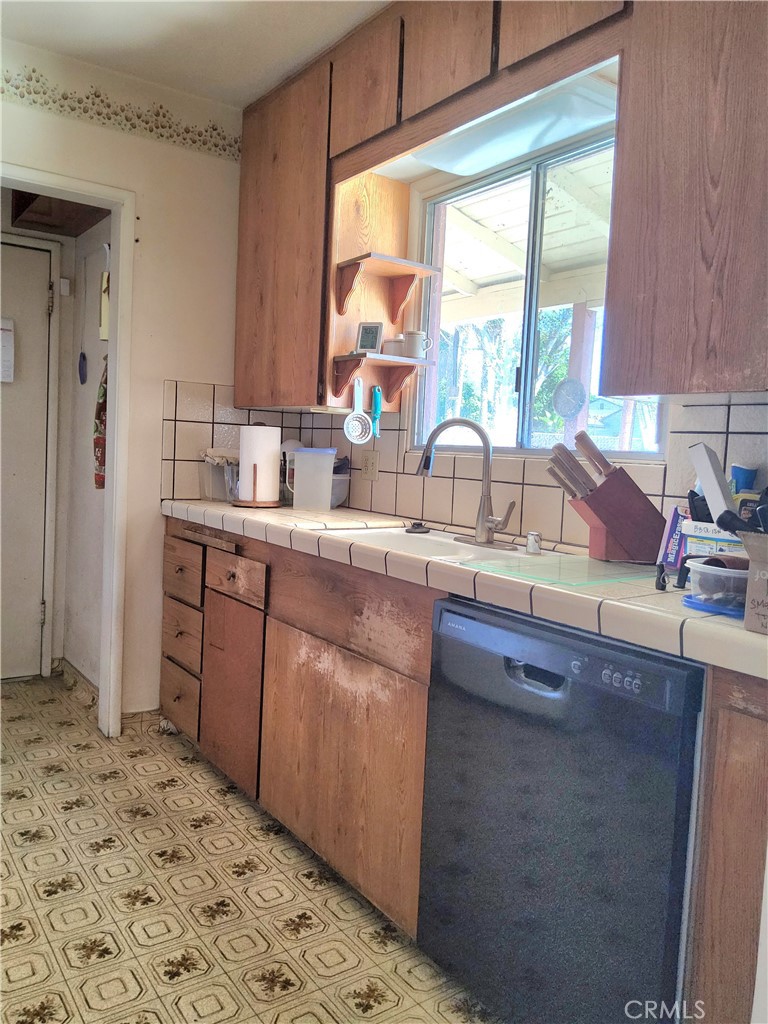 7334 Garden Riverside Ca Riverside, CA 92504 - Photo 5 of 26