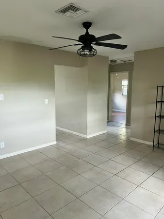 $2,200 | 3945 Chapel Street, West Palm Beach, FL 33403