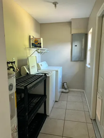 $2,200 | 3945 Chapel Street, West Palm Beach, FL 33403