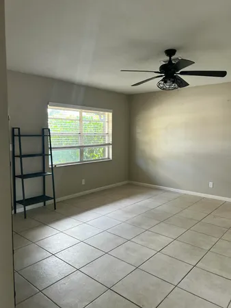 $2,200 | 3945 Chapel Street, West Palm Beach, FL 33403
