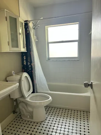 $2,200 | 3945 Chapel Street, West Palm Beach, FL 33403