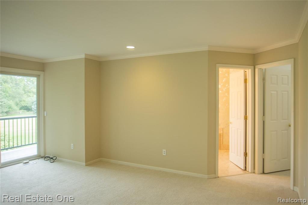 673 Augusta Drive Rochester Hills, MI 48309 - Photo 22 of 36