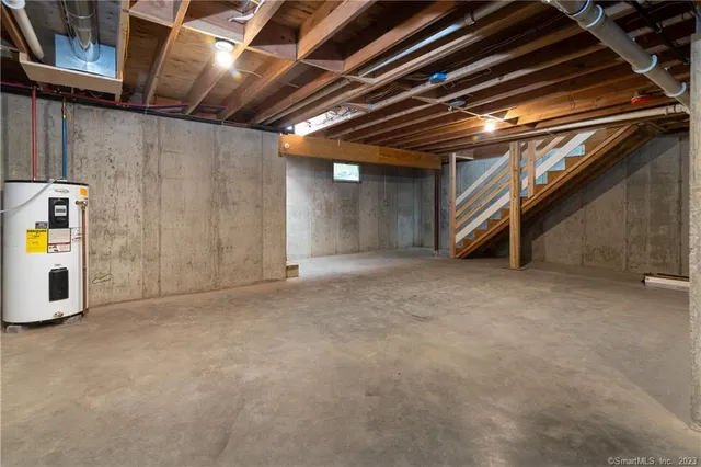 $625,000 | 62 Railroad Street, Canaan, CT 06031