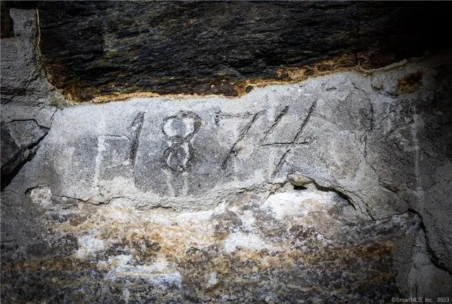 $625,000 | 62 Railroad Street, Canaan, CT 06031