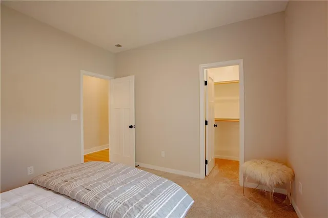 $285,000 | 606 East 3rd Street, Cameron, MO 64429