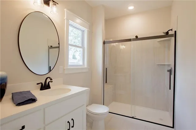 $285,000 | 606 East 3rd Street, Cameron, MO 64429