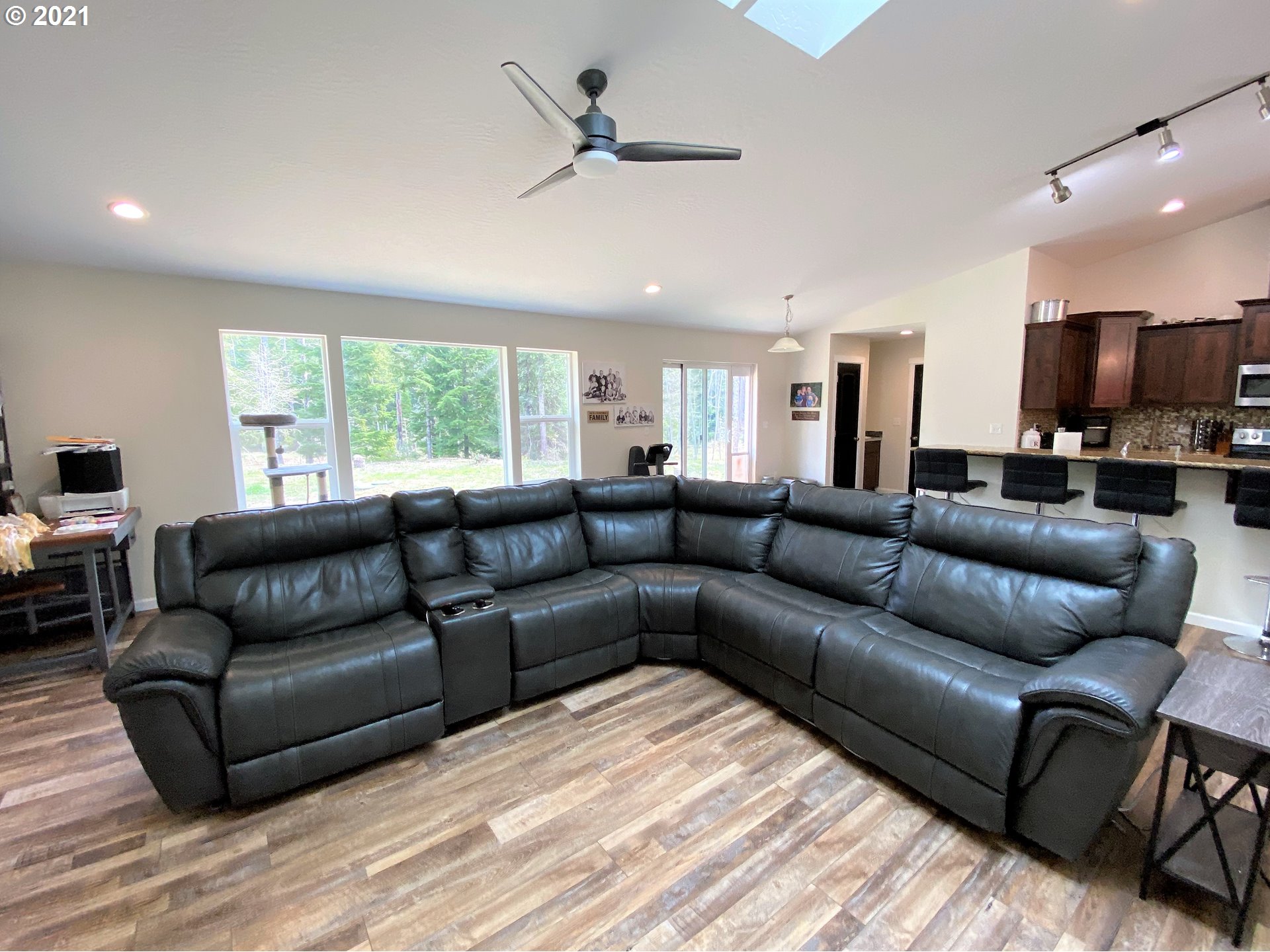 69311 Caleb Road North Bend, OR 97459 - Photo 14 of 28 Gallery Image 14
