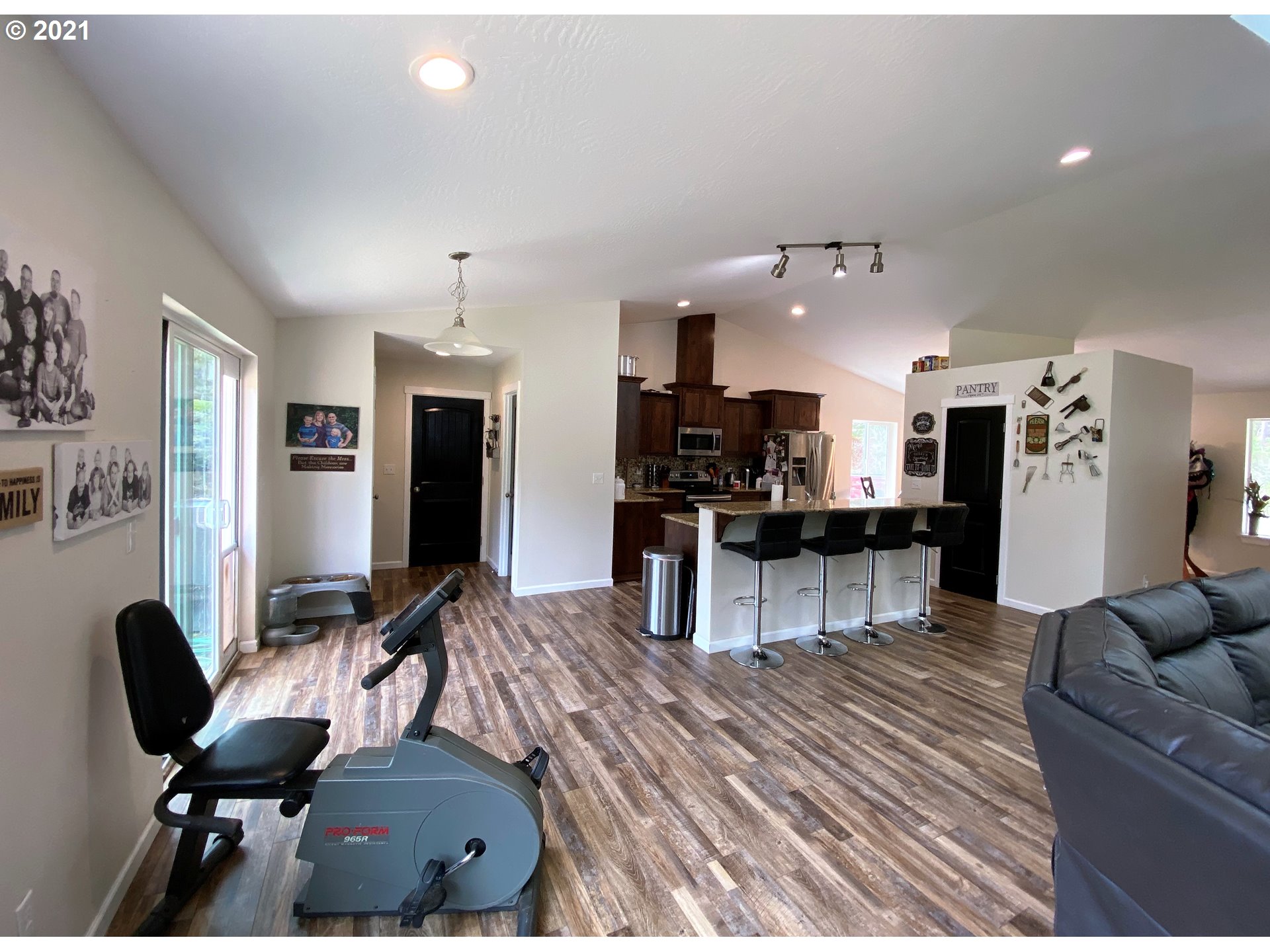 69311 Caleb Road North Bend, OR 97459 - Photo 15 of 28 Gallery Image 15
