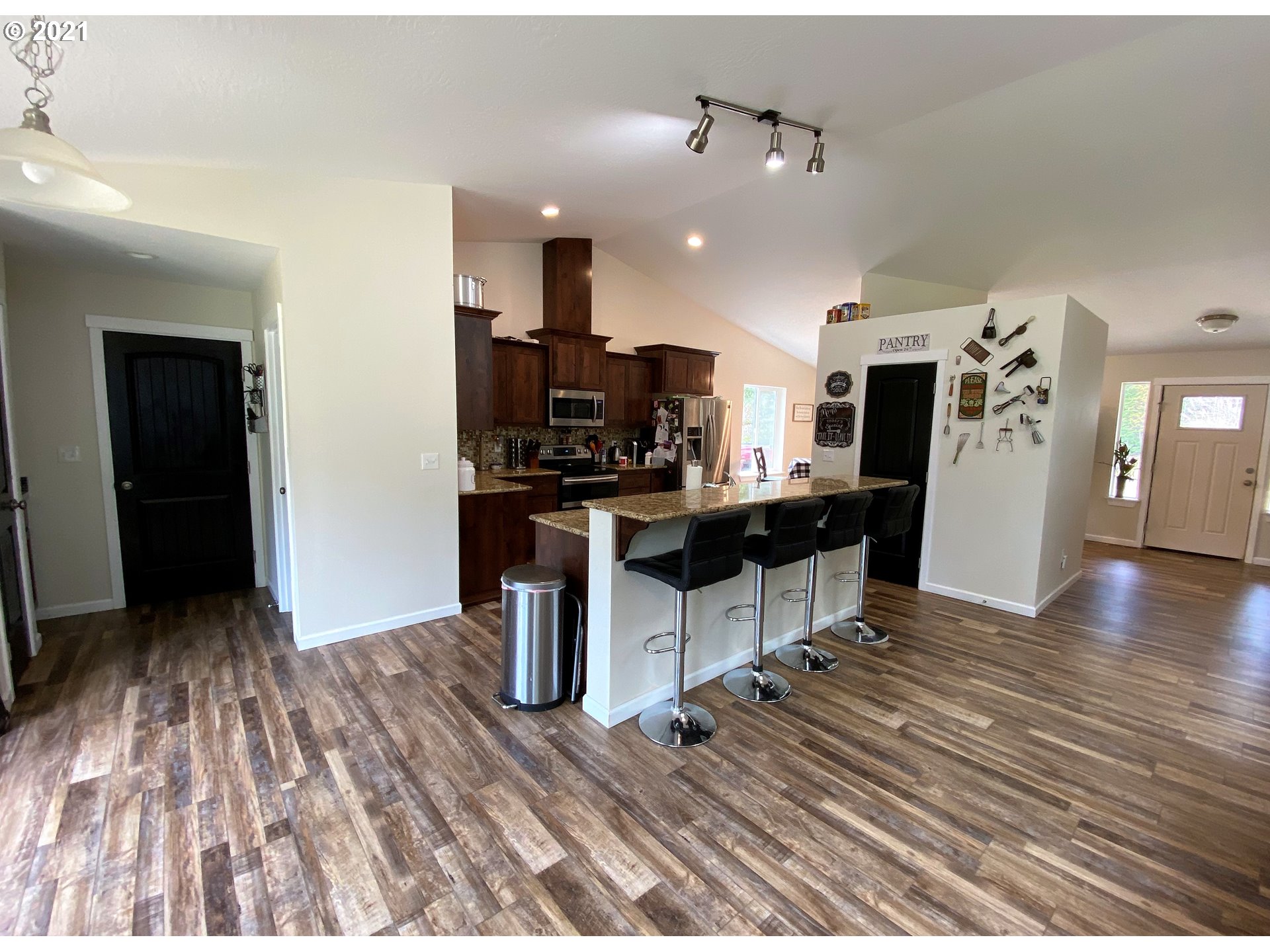 69311 Caleb Road North Bend, OR 97459 - Photo 16 of 28 Gallery Image 16