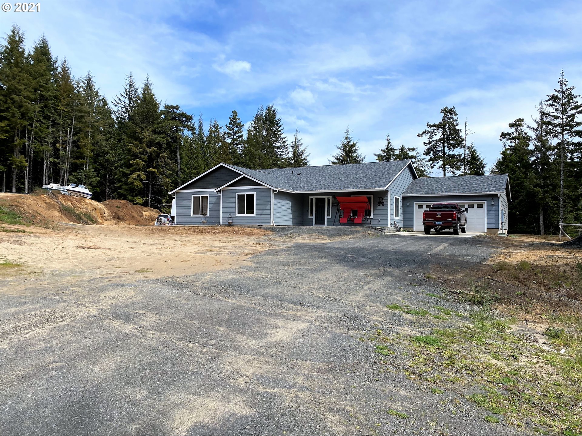 69311 Caleb Road North Bend, OR 97459 - Photo 3 of 28 Gallery Image 3