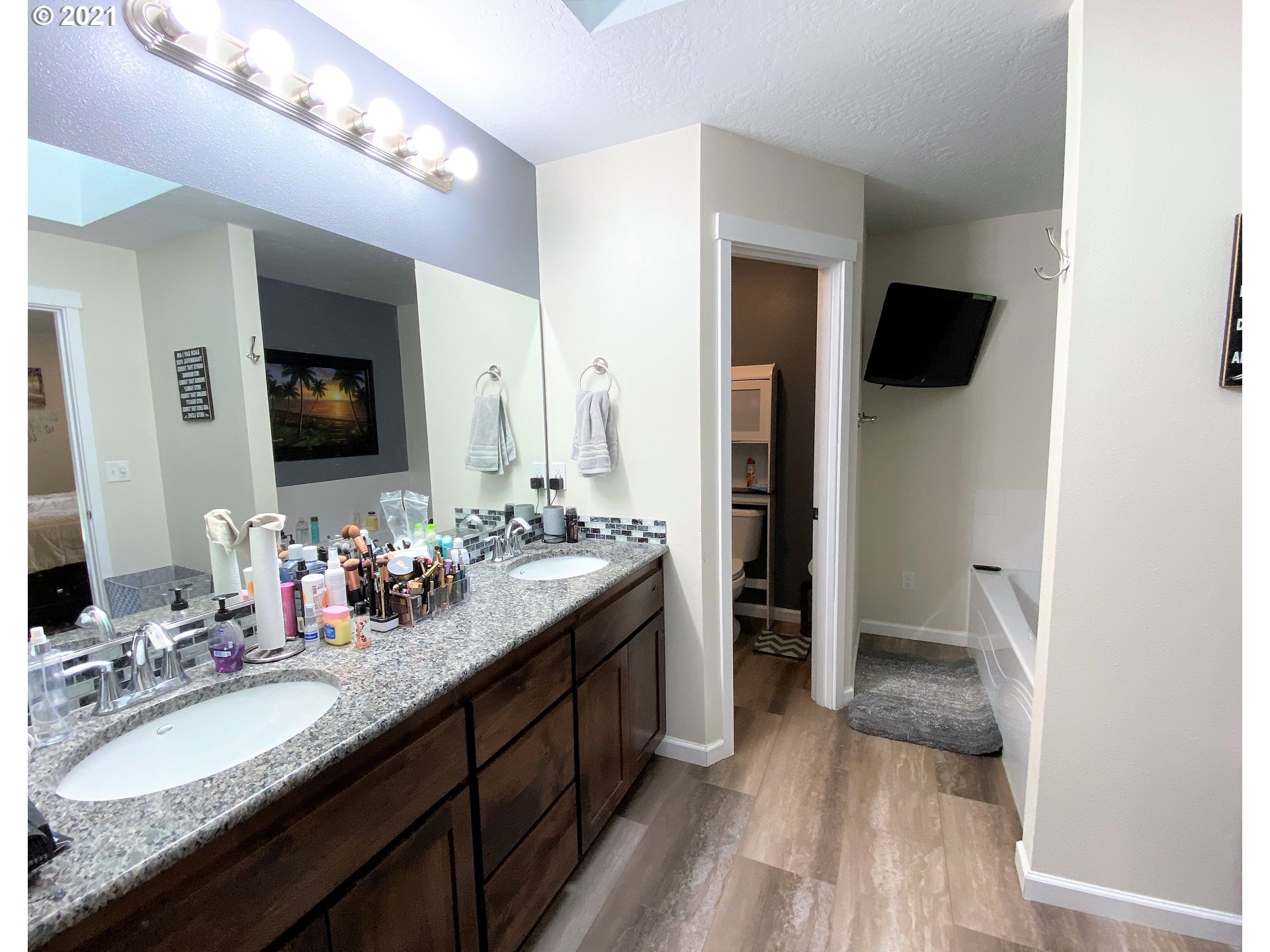 69311 Caleb Road North Bend, OR 97459 - Photo 22 of 28 Gallery Image 22