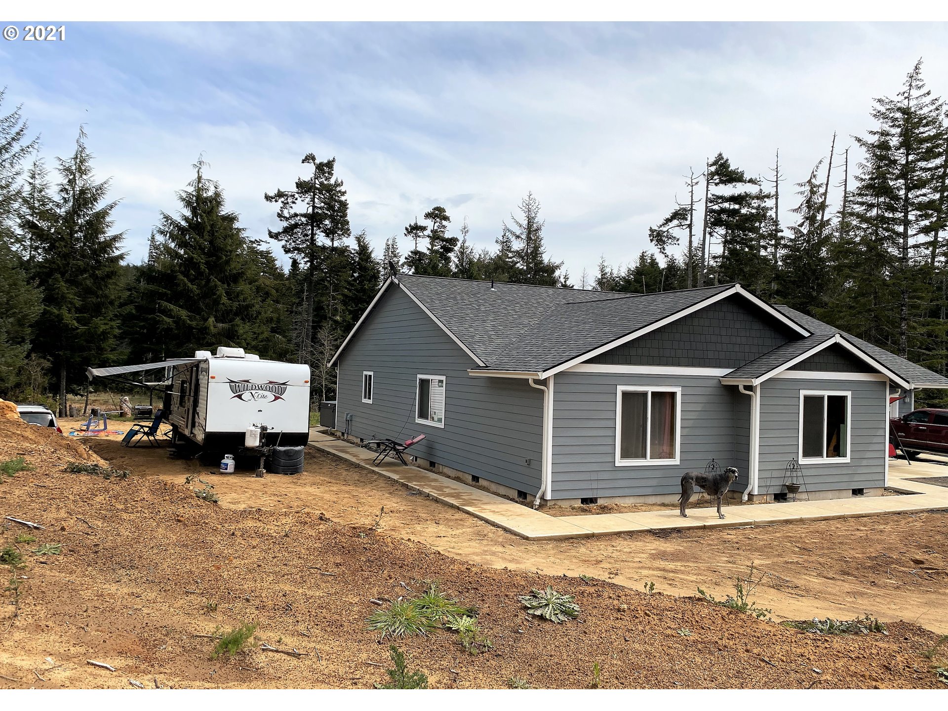 69311 Caleb Road North Bend, OR 97459 - Photo 4 of 28 Gallery Image 4