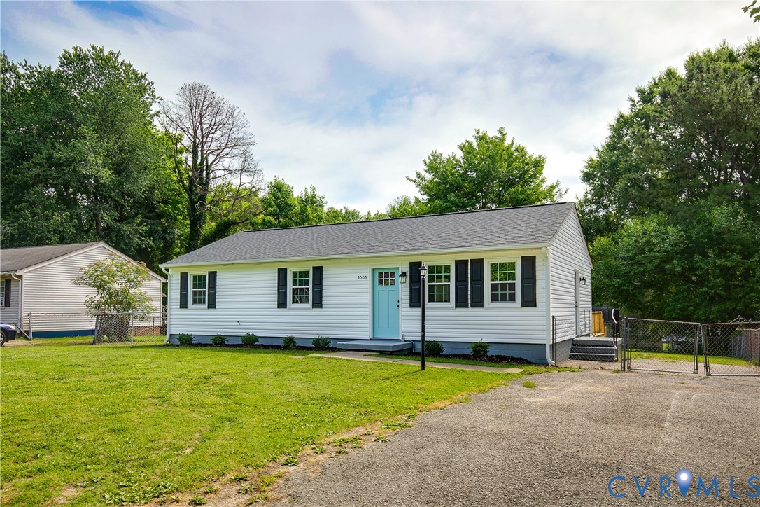 2005 Old Iron Road Hopewell, VA 23860 - Photo 4 of 50