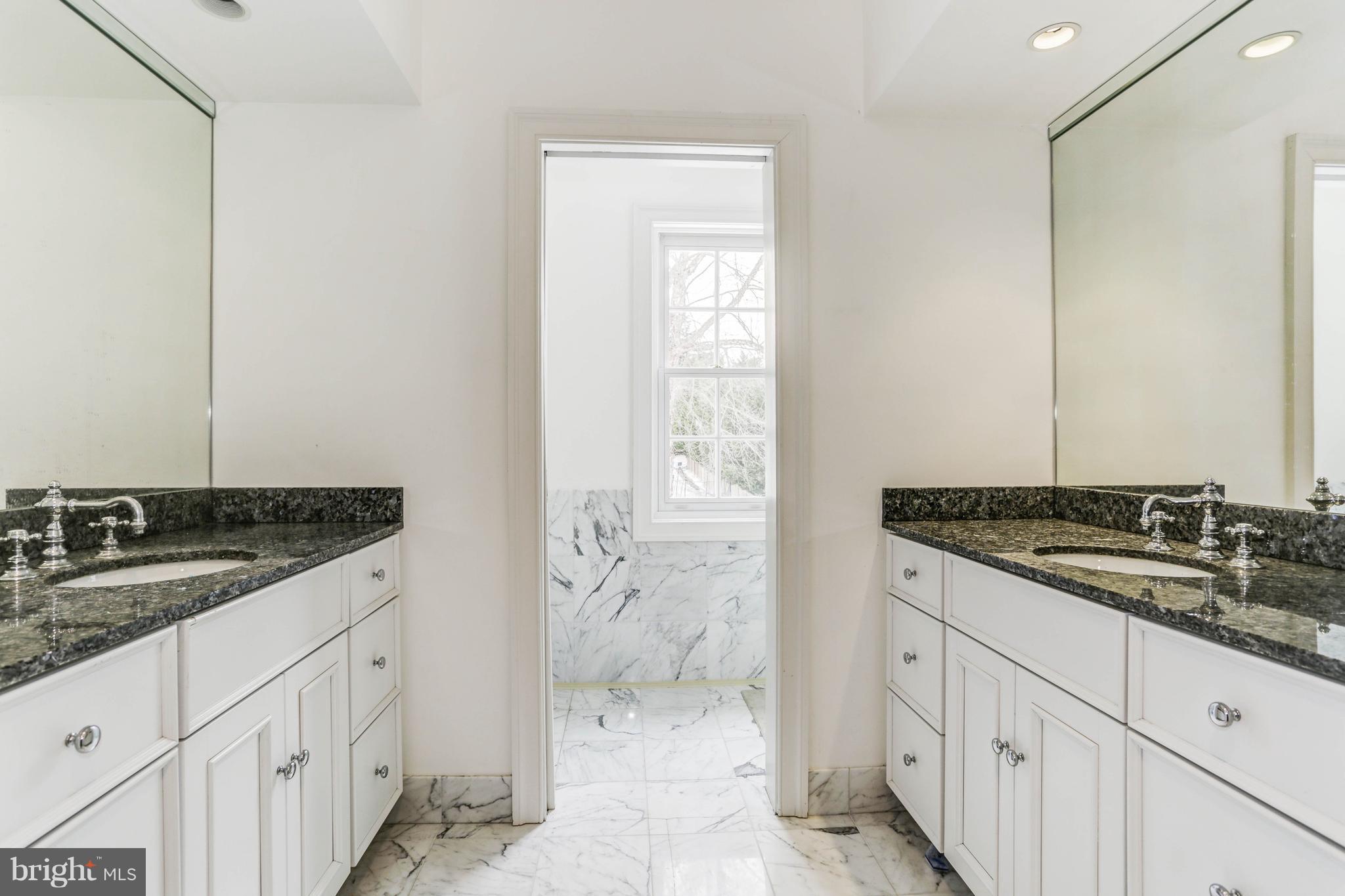 9806 Kendale Road Potomac, MD 20854 - Photo 23 of 30 Full bath
