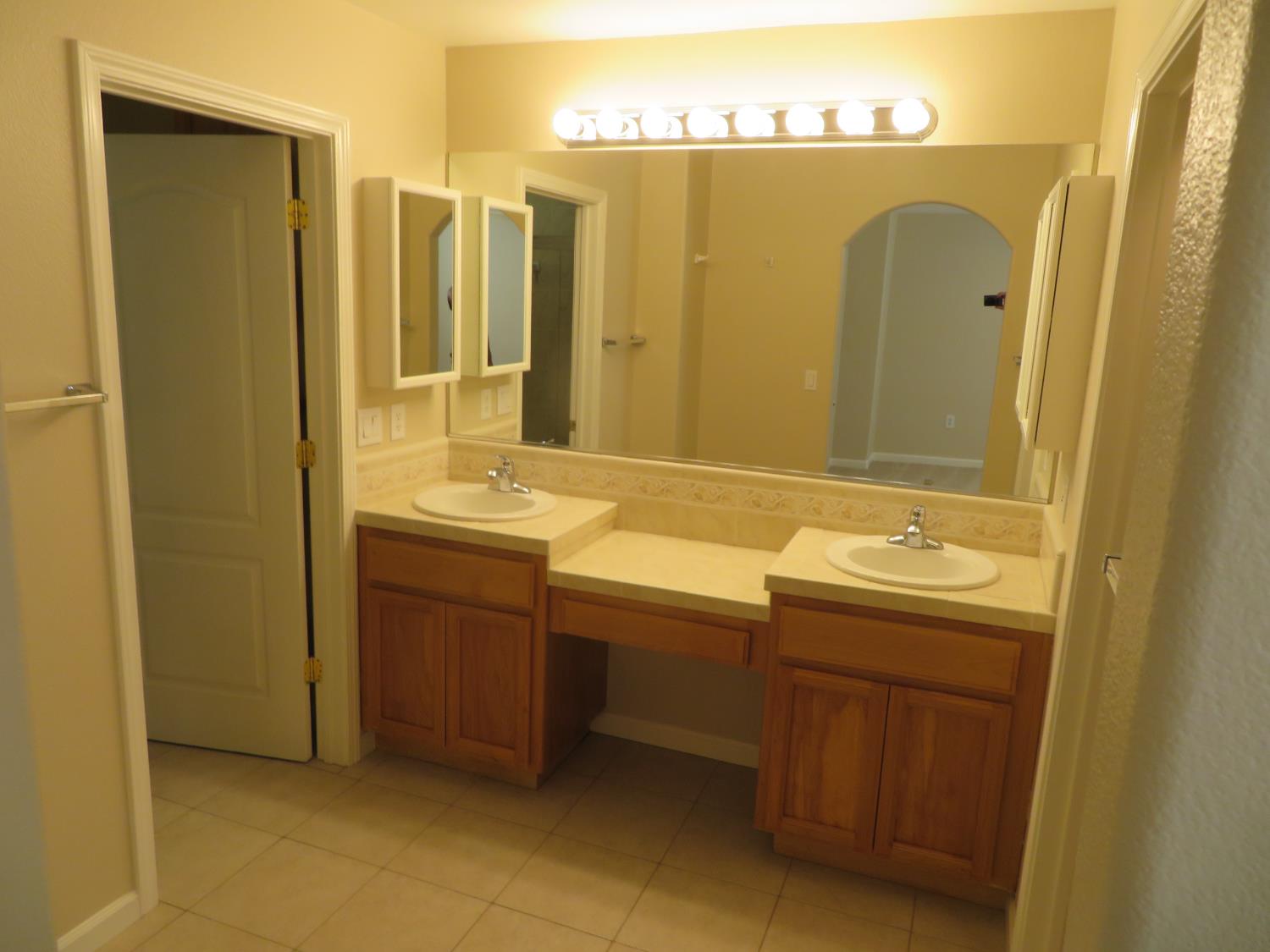 4 Rasha Court Sacramento, CA 95831 - Photo 19 of 33