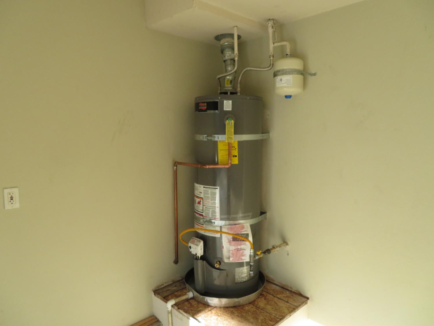 4 Rasha Court Sacramento, CA 95831 - Photo 30 of 33