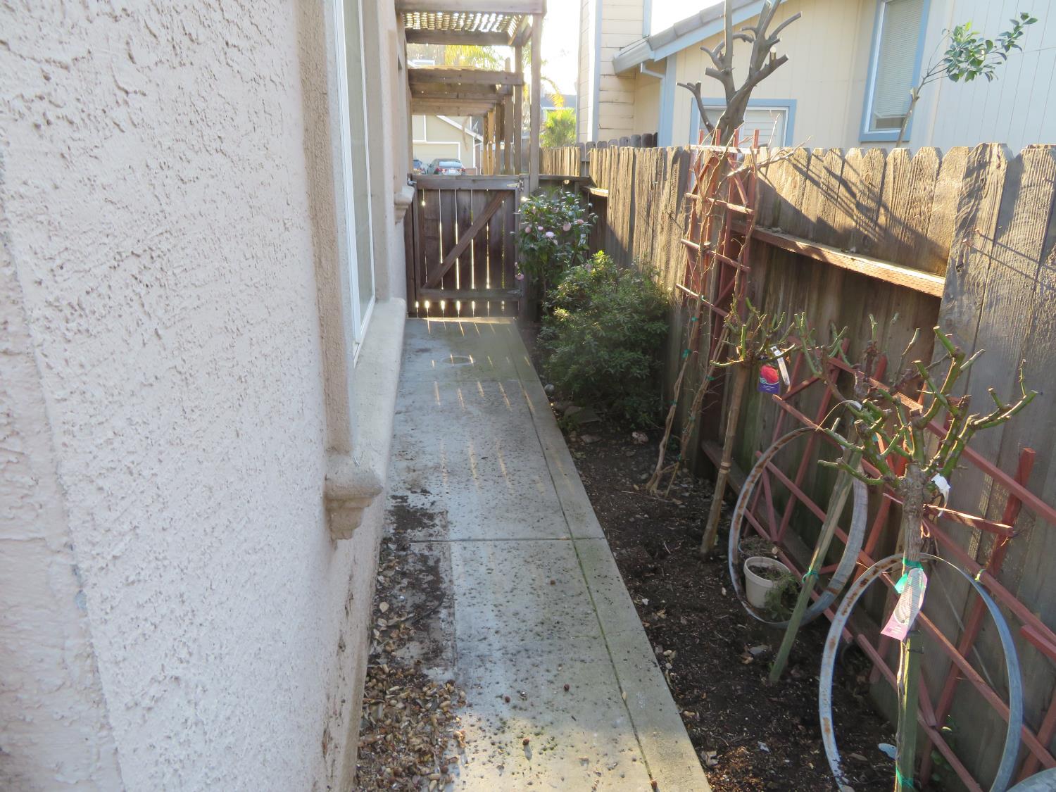 4 Rasha Court Sacramento, CA 95831 - Photo 33 of 33