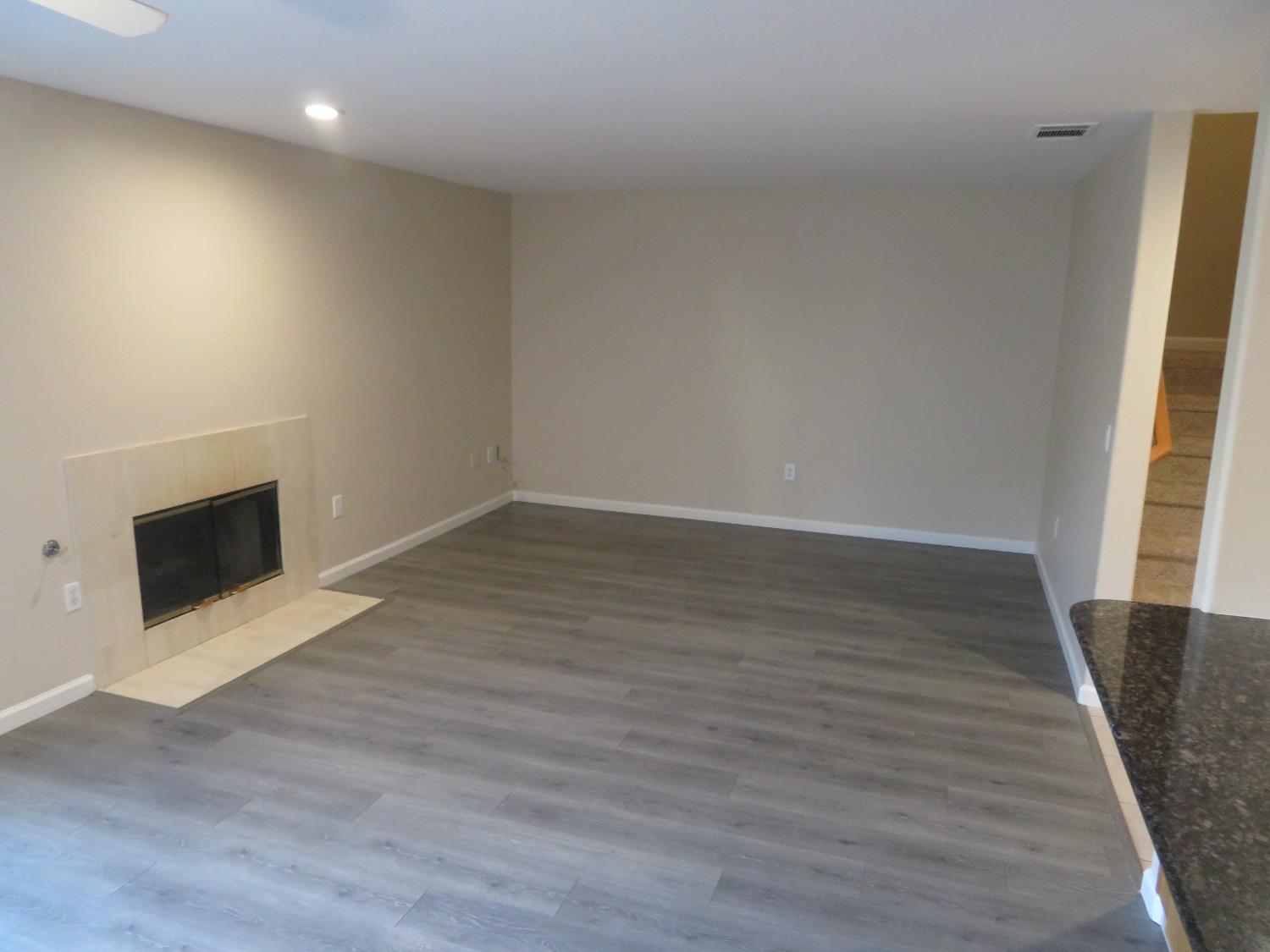 4 Rasha Court Sacramento, CA 95831 - Photo 9 of 33