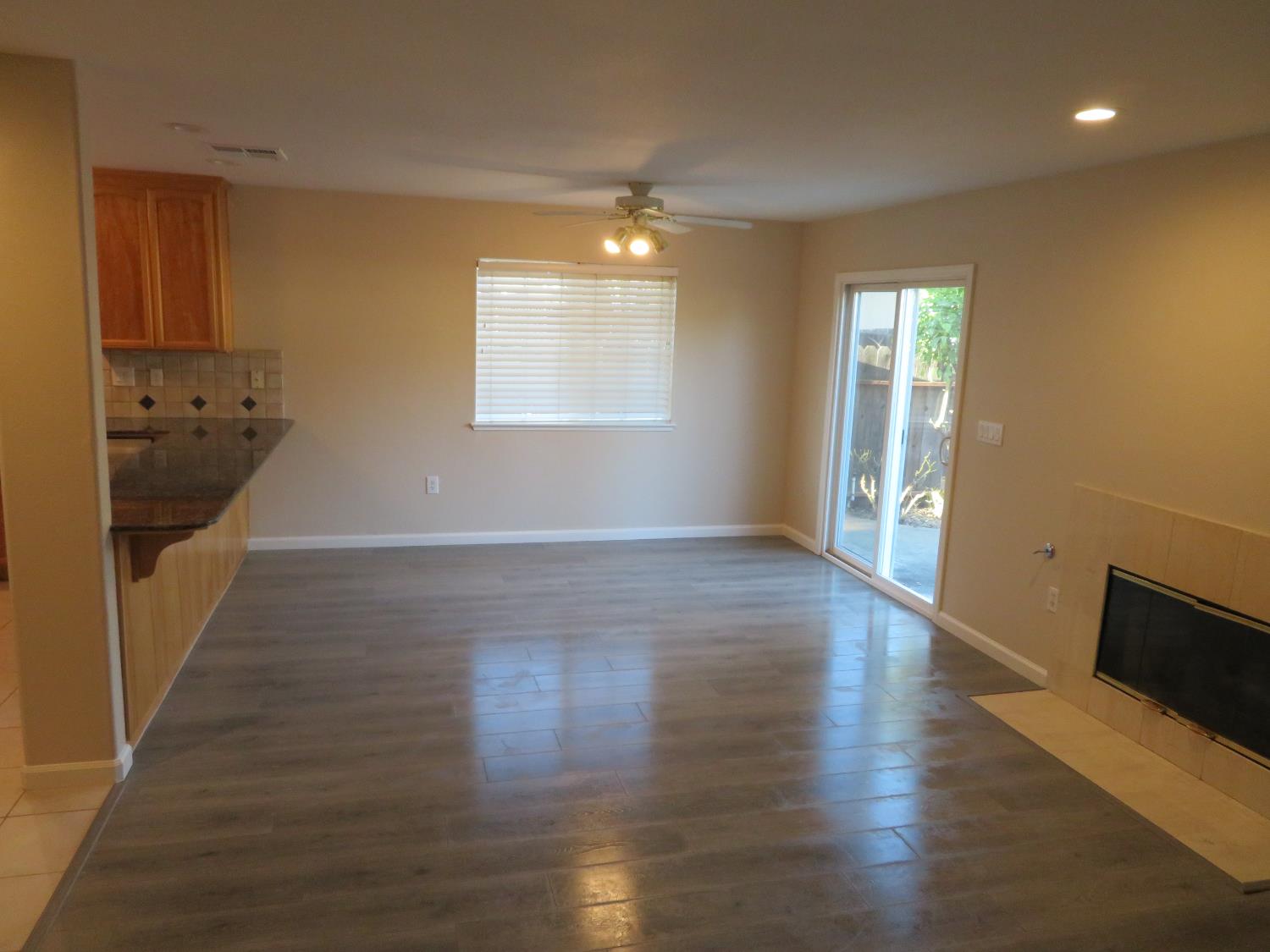 4 Rasha Court Sacramento, CA 95831 - Photo 10 of 33