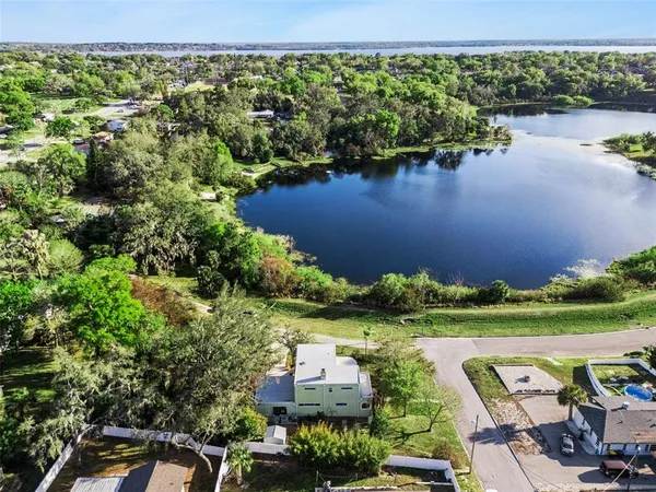 $759,000 | 190 Crystal Lake Drive, Clermont, FL 34711