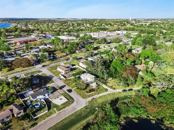 $759,000 | 190 Crystal Lake Drive, Clermont, FL 34711