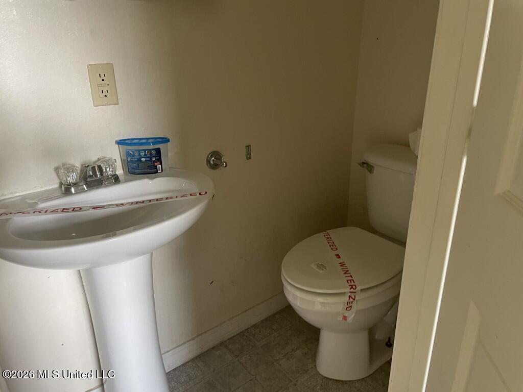 4036 West Pine Street Moss Point, MS 39563 - Photo 5 of 8 IMG_8588