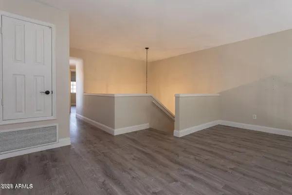 $2,400 | 13642 South 42nd Place, Phoenix, AZ 85044