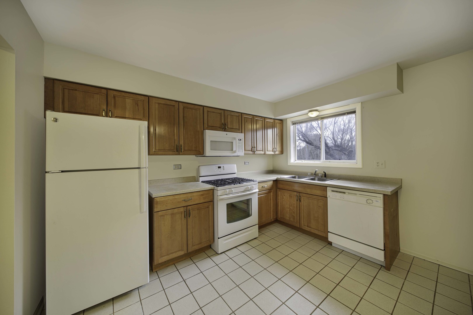 103 East Dundee Road Wheeling, IL 60090 - Photo 14 of 28