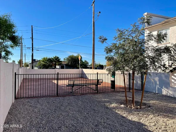 $1,099 | 1222 East Mountain View Road, Unit 114 208 214, Phoenix, AZ 85020