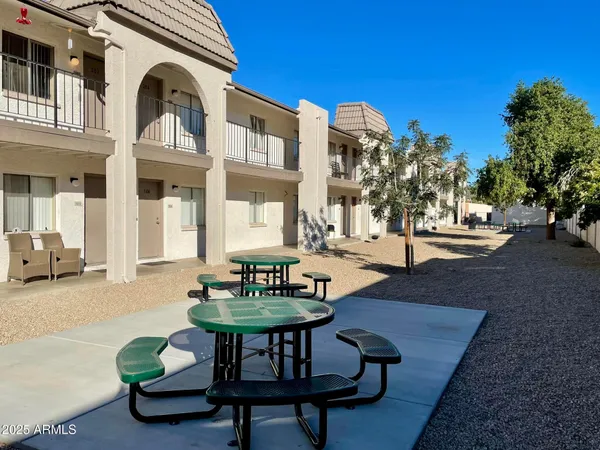 $1,099 | 1222 East Mountain View Road, Unit 114 208, Phoenix, AZ 85020