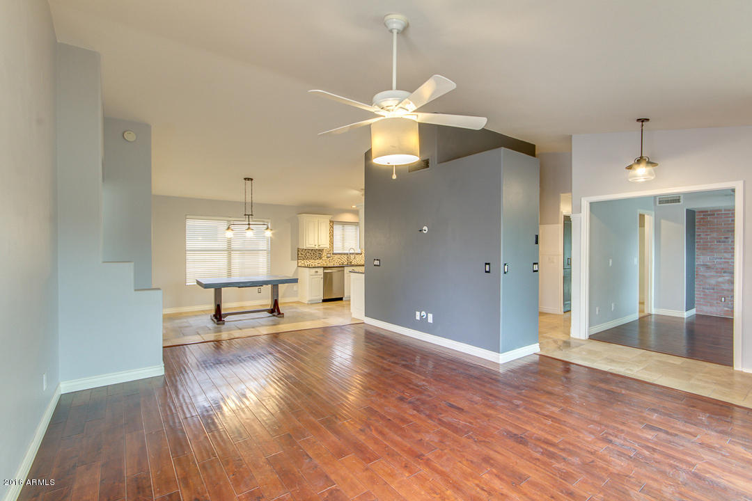 4806 East Mossman Road Phoenix, AZ 85054 - Photo 11 of 32 Greatroom