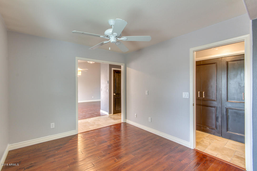 4806 East Mossman Road Phoenix, AZ 85054 - Photo 14 of 32 Den