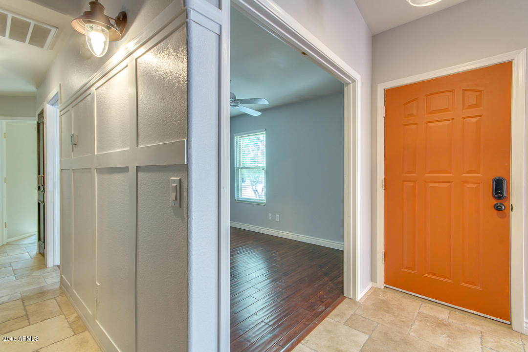 4806 East Mossman Road Phoenix, AZ 85054 - Photo 23 of 32 Entry