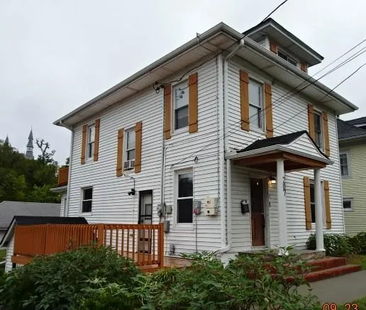 $220,000 | 207 East Street, Parkville, MO 64152