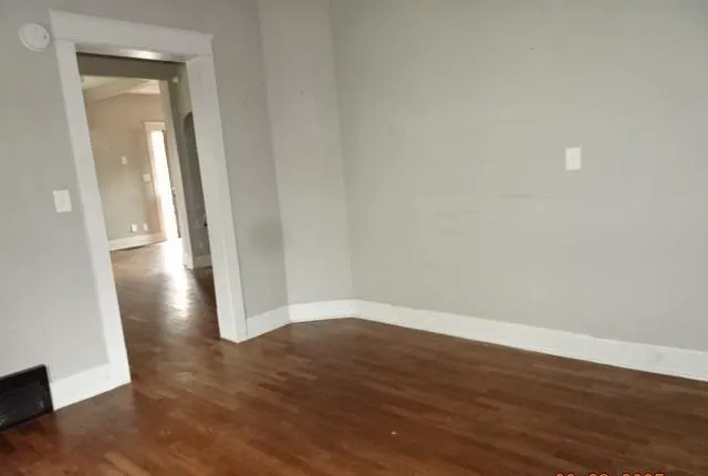 $220,000 | 207 East Street, Parkville, MO 64152