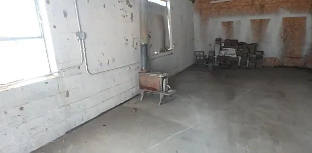 $220,000 | 207 East Street, Parkville, MO 64152