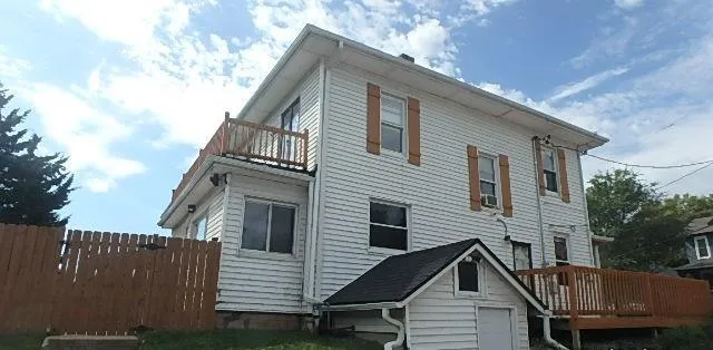 $220,000 | 207 East Street, Parkville, MO 64152