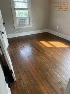 $220,000 | 207 East Street, Parkville, MO 64152