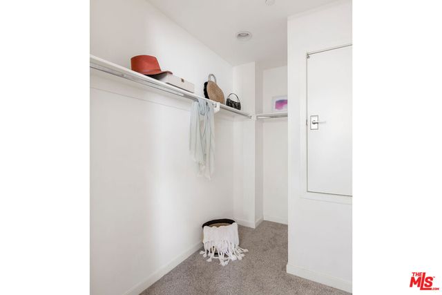 $1,250,000 | 2526 North Via Artis Avenue, Los Angeles, CA 90039