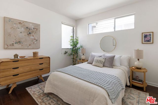 $1,250,000 | 2526 North Via Artis Avenue, Los Angeles, CA 90039