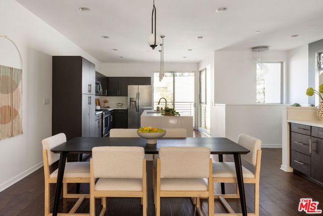 $1,250,000 | 2526 North Via Artis Avenue, Los Angeles, CA 90039