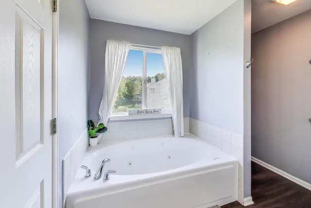 $375,000 | 34113 North Primrose Court, Round Lake, IL 60073