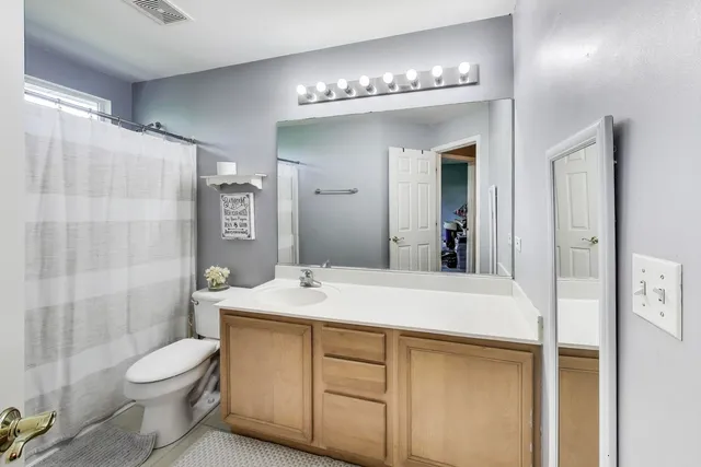 $375,000 | 34113 North Primrose Court, Round Lake, IL 60073