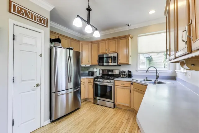 $375,000 | 34113 North Primrose Court, Round Lake, IL 60073