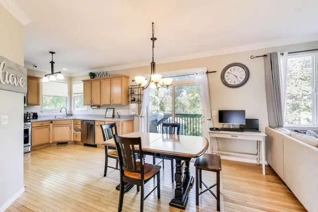 $375,000 | 34113 North Primrose Court, Round Lake, IL 60073