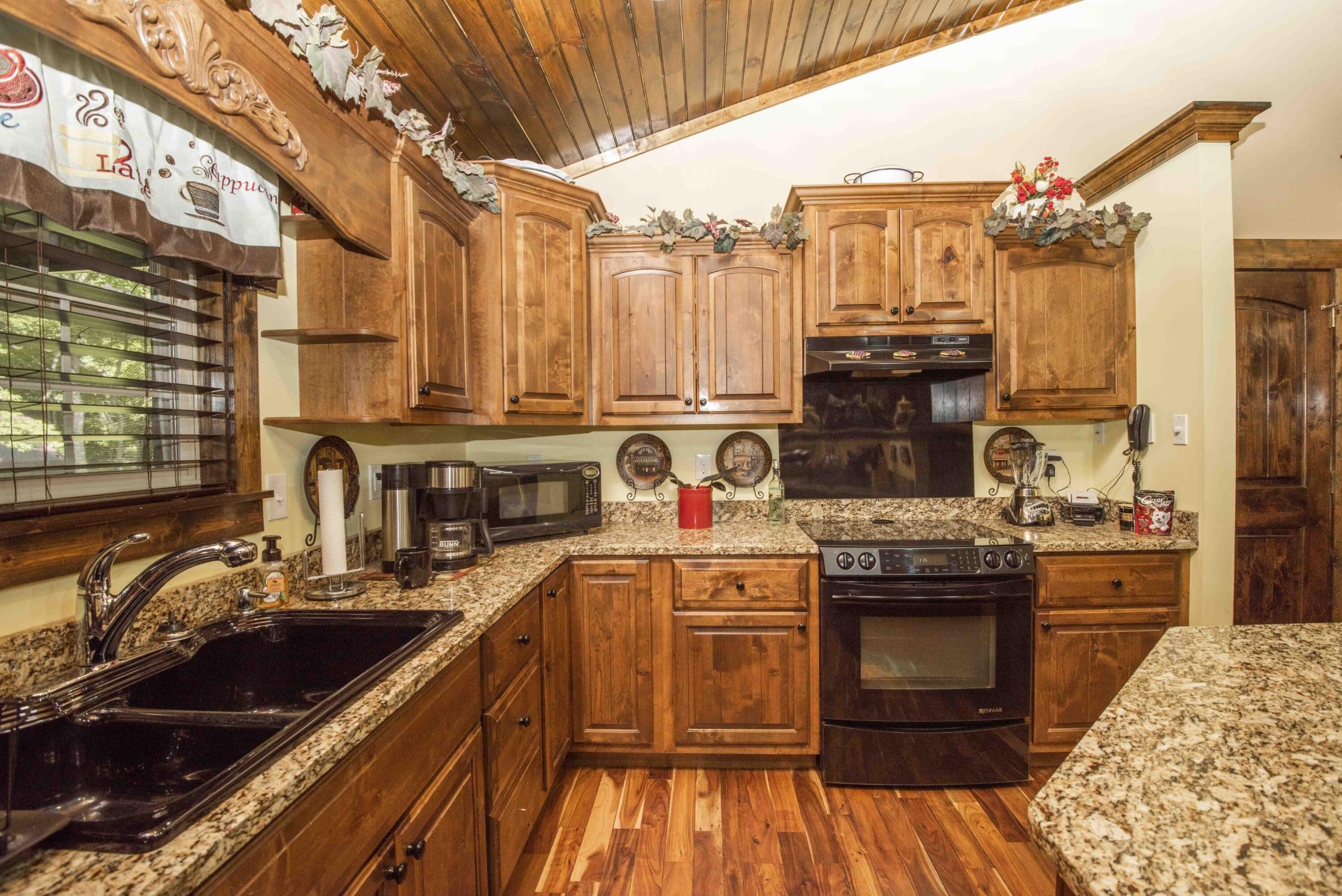 4520 Hall Road Loudon, TN 37774 - Photo 9 of 38 Gallery Image 9