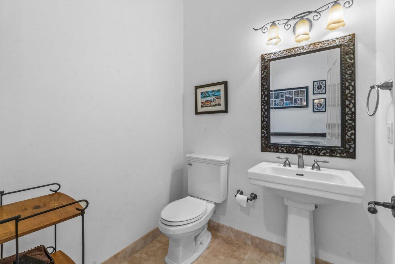 1535 Southwest 5th Avenue Boca Raton, FL 33432 - Photo 18 of 51 017-1535Southwest5thAvenue-BocaRaton-FL-